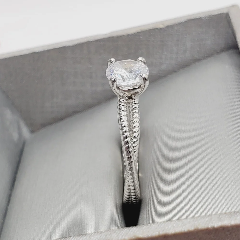 Round Cut Diamond Simulant Rhodium Plated Silver Tone Solitaire Cable Rope Ring